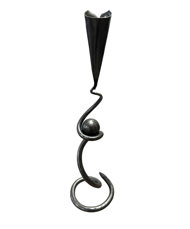 Iron Single Ball Candlestick