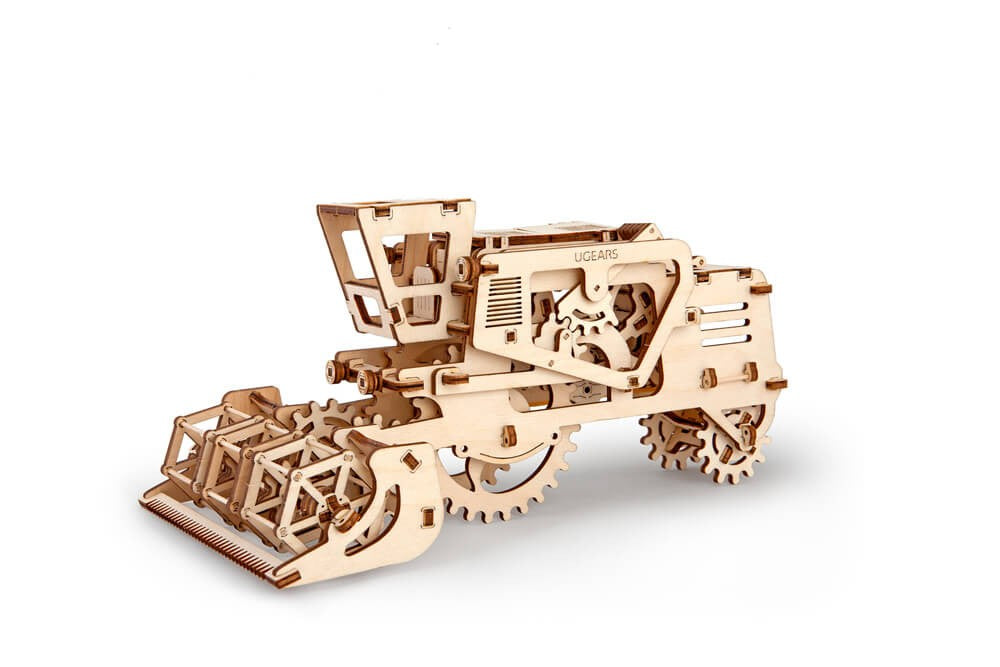 Combine Harvester Model Kit