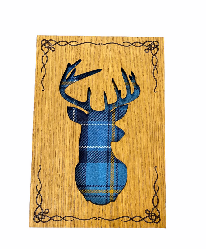 Arcaro Art Tartan Scottish Stag Mountable Haning Oak Wooden Wall Plaque